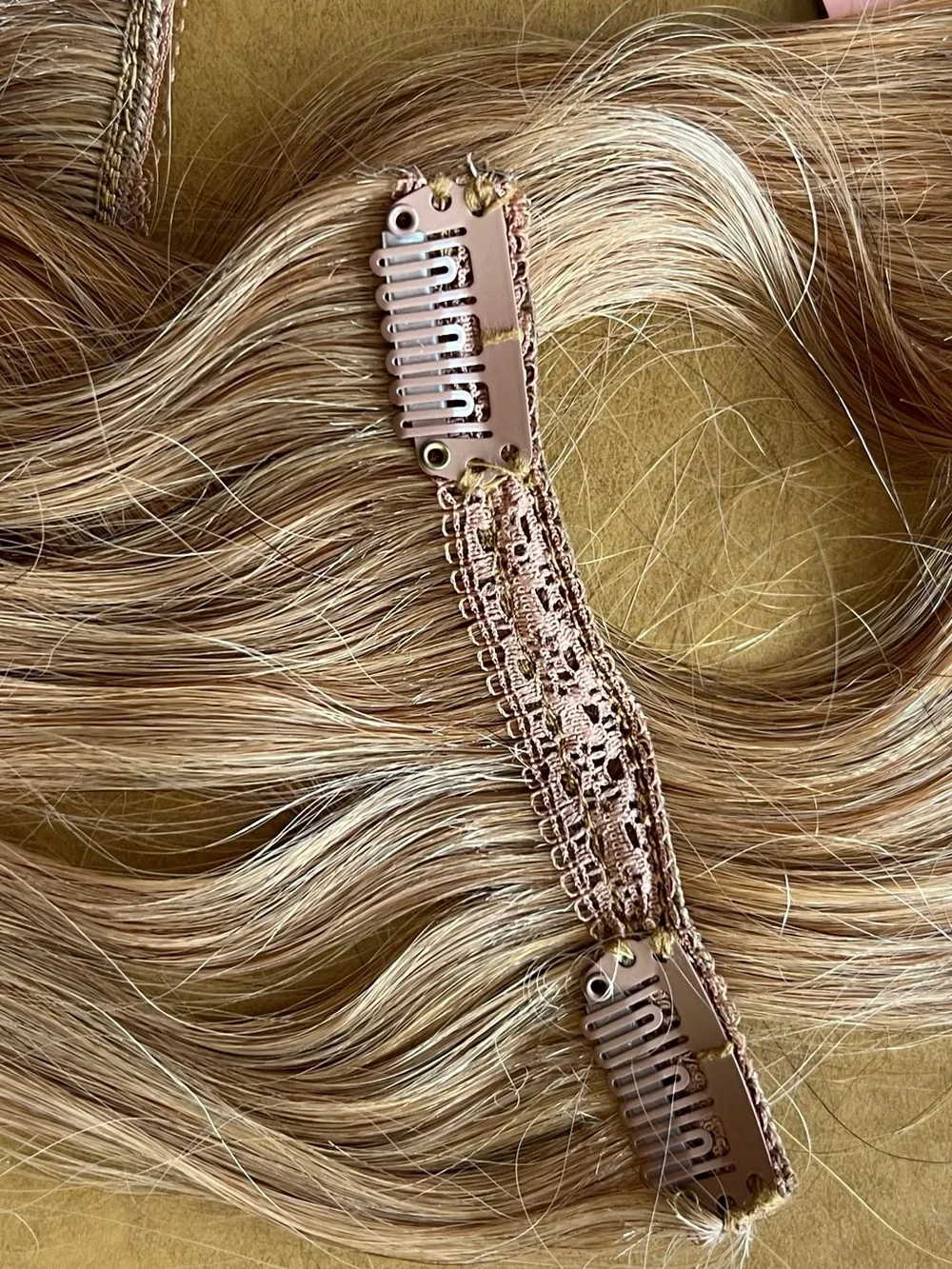 NWOT Barefoot Blonde (BFB) Collection Hair Extnetions - Sweet Caramel - Picture 7 of 8